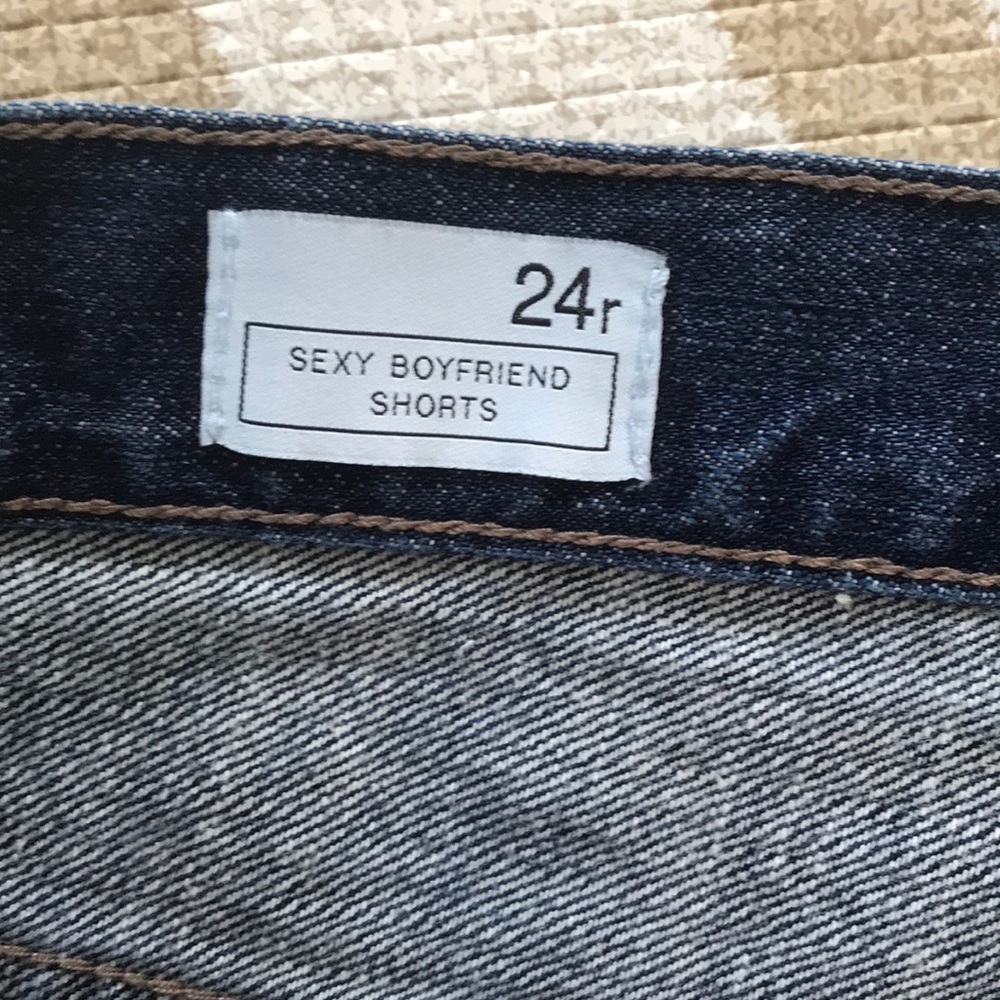 Gap 1969 sexy boyfriend shorts - Picture 3 of 6